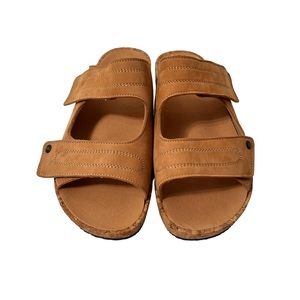 Pandere Women’s Conga Slide Camel Beige Wide Slip On Sandals Size 12 NWOT